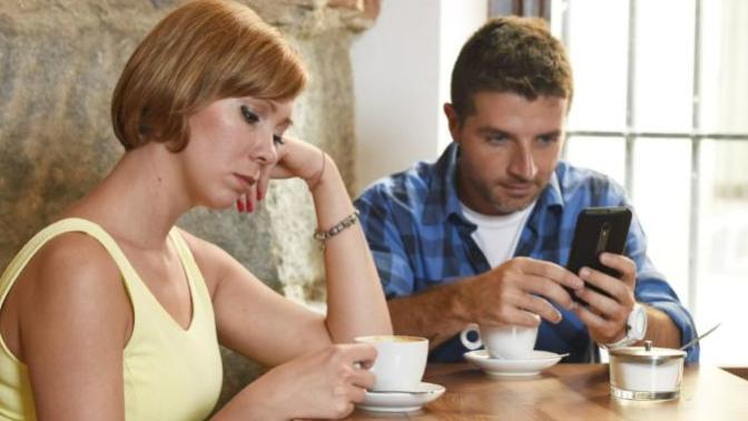 Girls, Does it kill the mood or your interest in a guy if he doesn't flirt?
