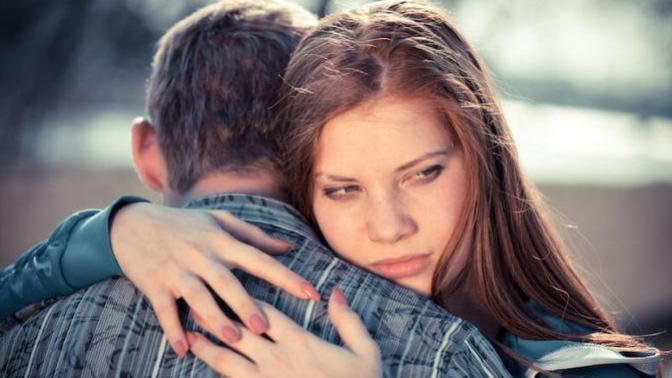 What are some signs a girl doesn't want to interact with you anymore?