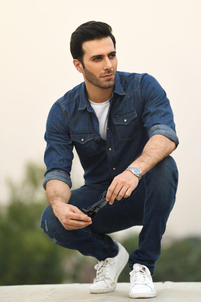 How many of you think he is a gorgeous man?