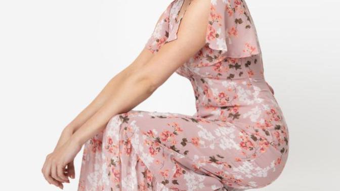 Can A Women Wearing Less Revealing Clothes Sometimes Be More Sexy Than Revealing Clothes? Women Can You Feel Sexy In Less Revealing Clothes?