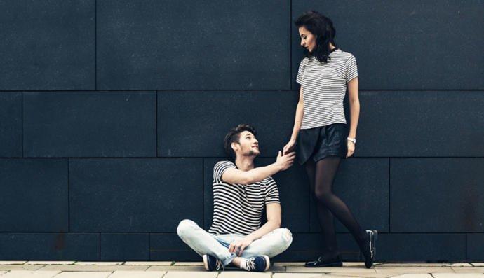 How do you know if a guy likes you only as a friend or if he likes you?
