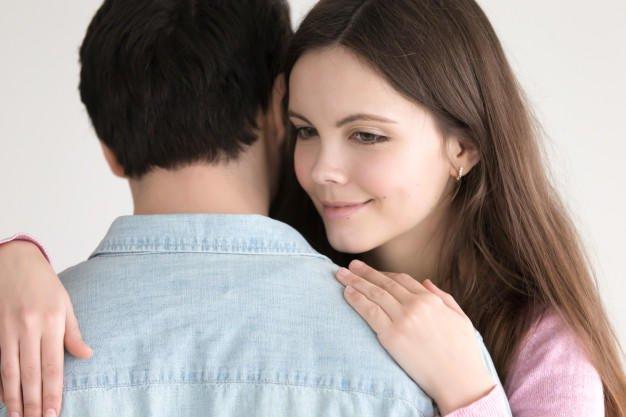 5 dates and still no kiss? Is this normal?