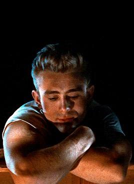 What’s the first thing you notice about someone when you fall for them?