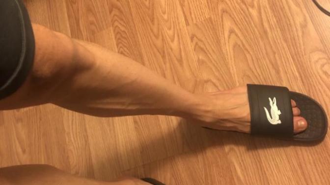 Slides: Socks/No Socks?