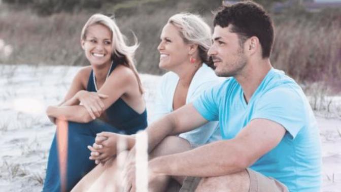 How do I help a friend struggling in the dating area?