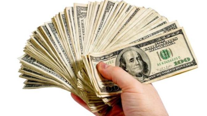 How many of you share your financial status with your date or people in general?