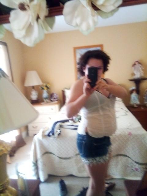 Is this a good outfit to wear to see my boyfriend? And what shoes should I wear with them?