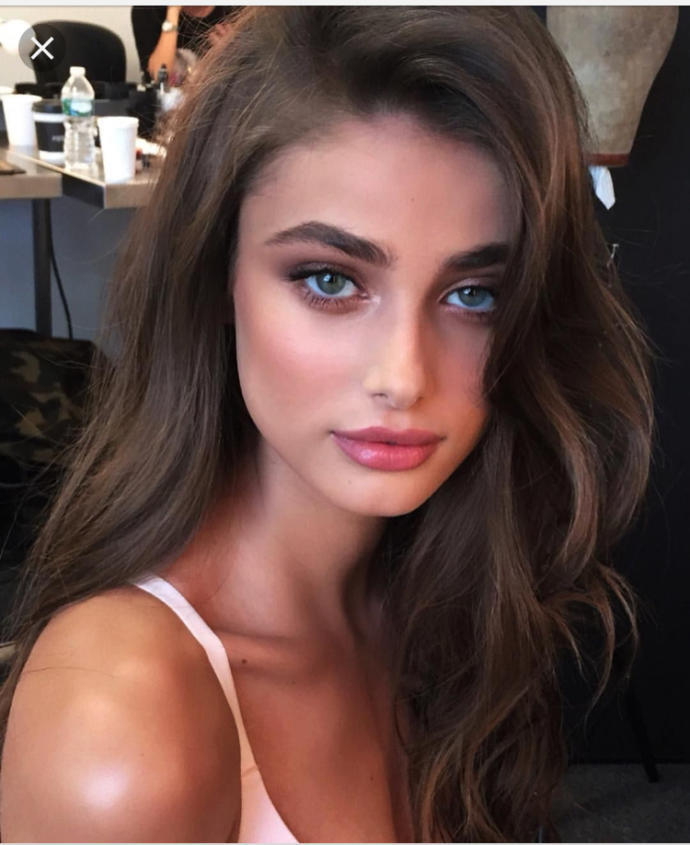 Who is cuter? Taylor Hill or Kendall Jenner?