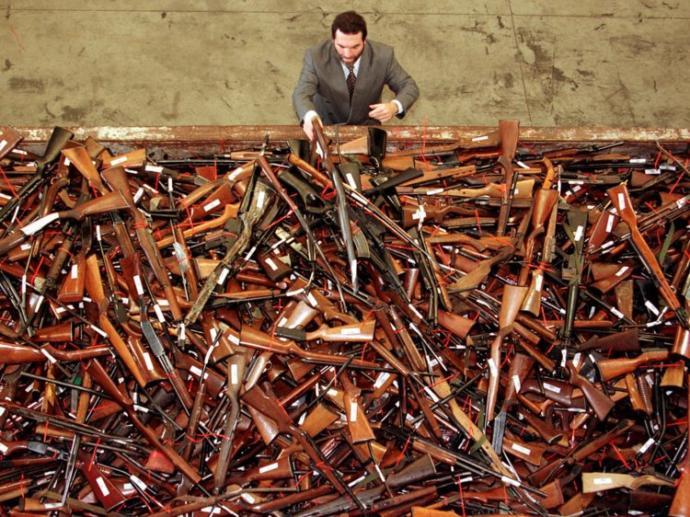 Should the USA ban guns?