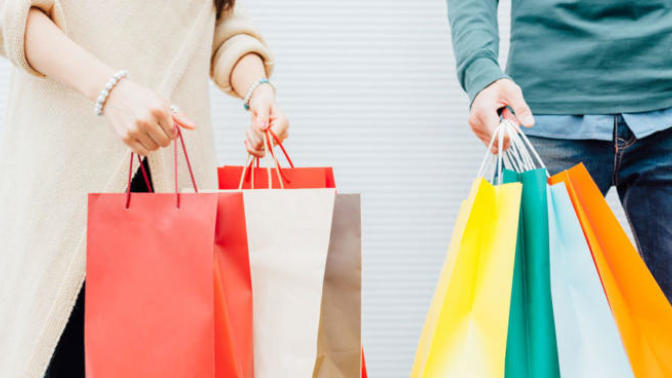 Is it easy for you to pick out gifts for people or is it hard for you?