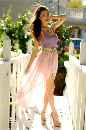What sort of fashion style is most attractive to you on a woman?