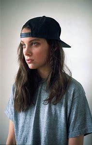 What sort of fashion style is most attractive to you on a woman?