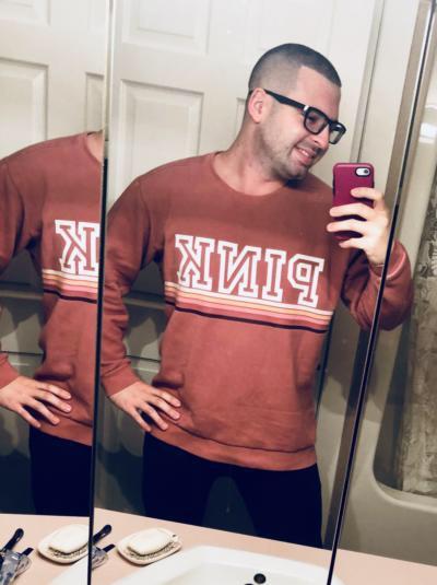 Would it be cool for a guy to wear Victoria Secret Pink?