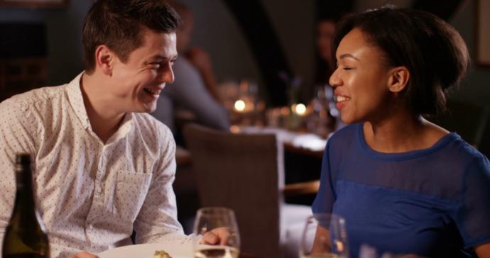 Should people discuss their recent ex in detail on the first date?