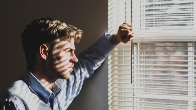 What is the #1 reason MEN lack confidence with women in 2019?