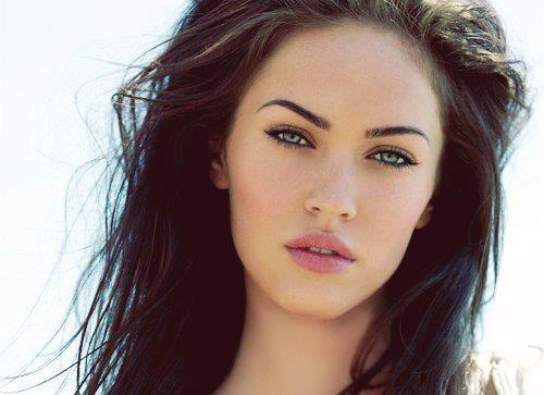 Which woman is beautiful?