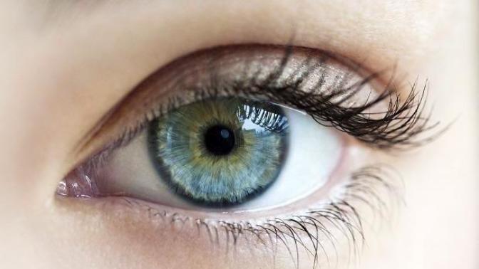 Do guys like eyes as much as girls do?
