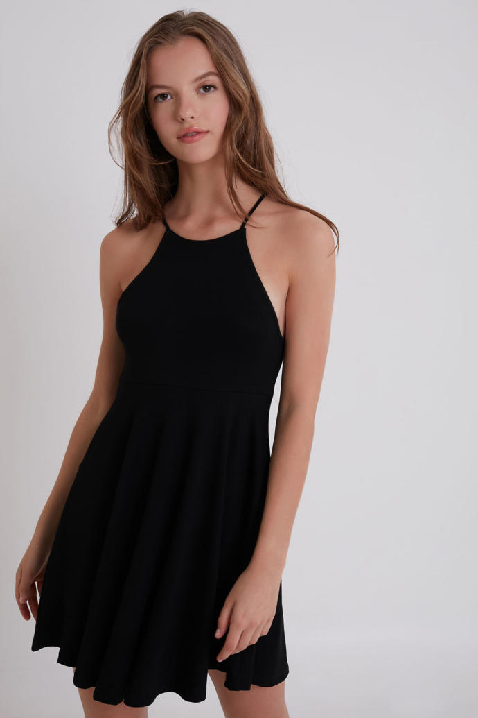 Girls, What would you wear on your first date ?