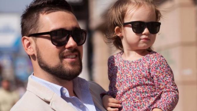Guys: how do you feel when women compliment your child?