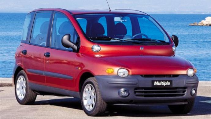 What colour has your car??