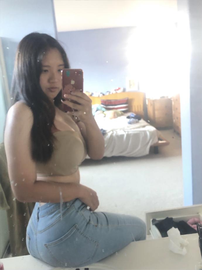Out of the 2 pick a top?