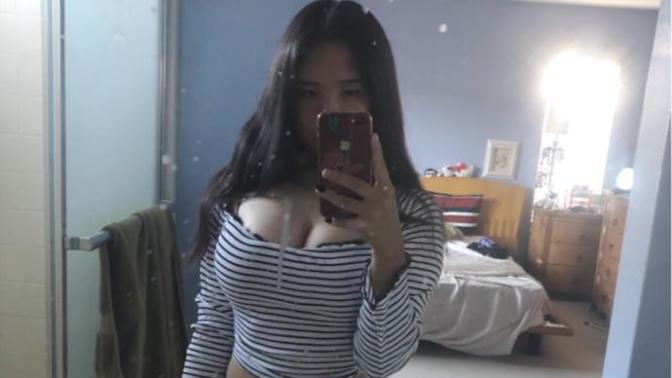 Out of the 2 pick a top?