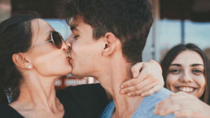 Girlfriend’s friend is trying to invite herself on our vacation. Do I have a right to put my foot down?