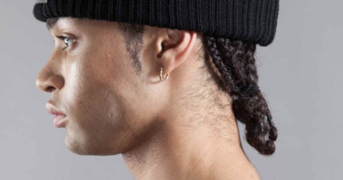 Is wearing a beanie in the summer weird or is it fine? GirlsAskGuys