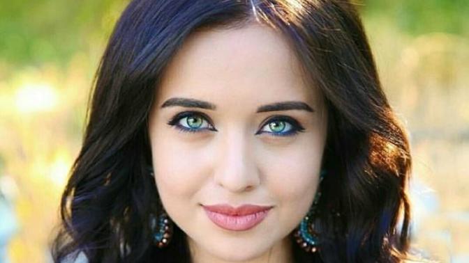 Does anyone else feel the Eurasian woman mix is as hot as it gets?