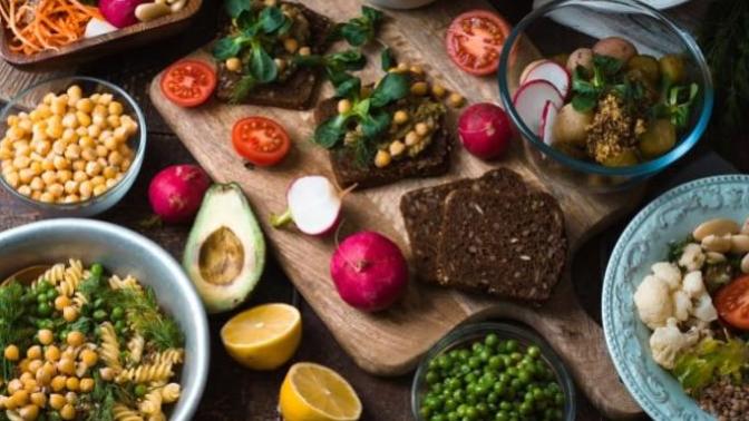 What's the difference between strict vegetarian, vegan and 100% plant based diet?