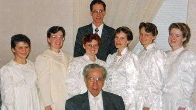 Are there any people on this site that are part of the FLDS polygamist group?