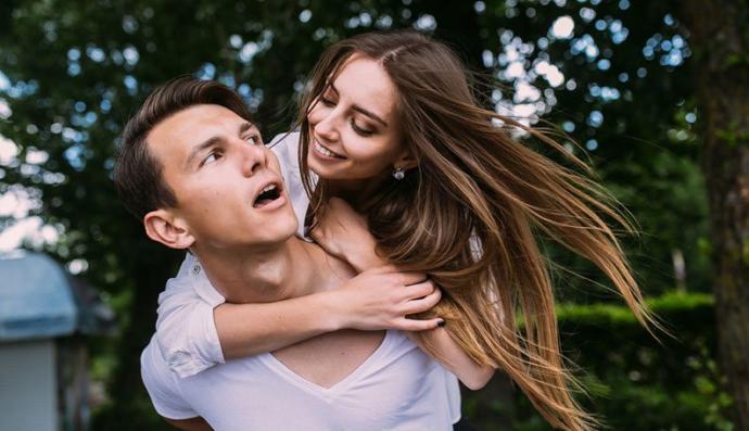Do guys hate clingy girls?