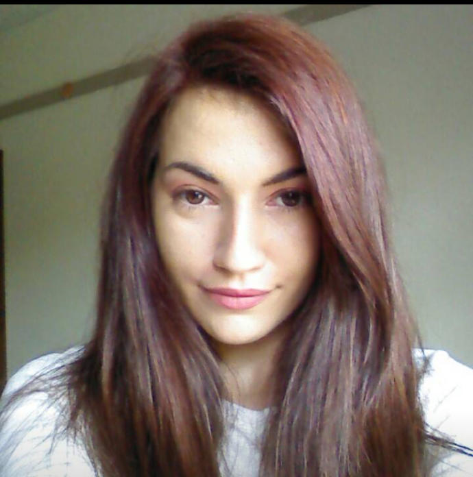 Which hair color looks good on me?