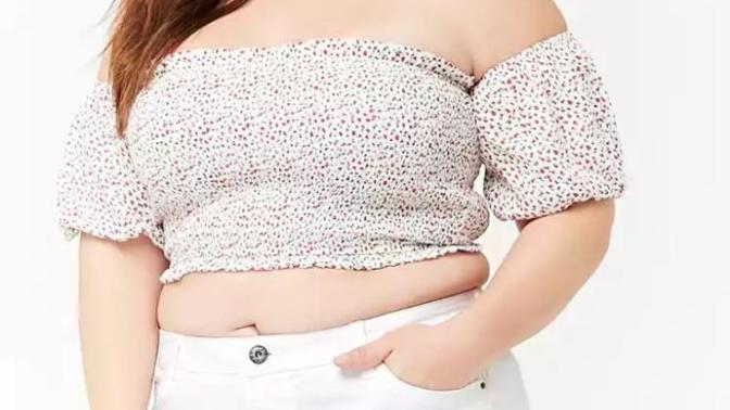 How do you feel about bigger girls wearing outfits that show midriff/tummy?