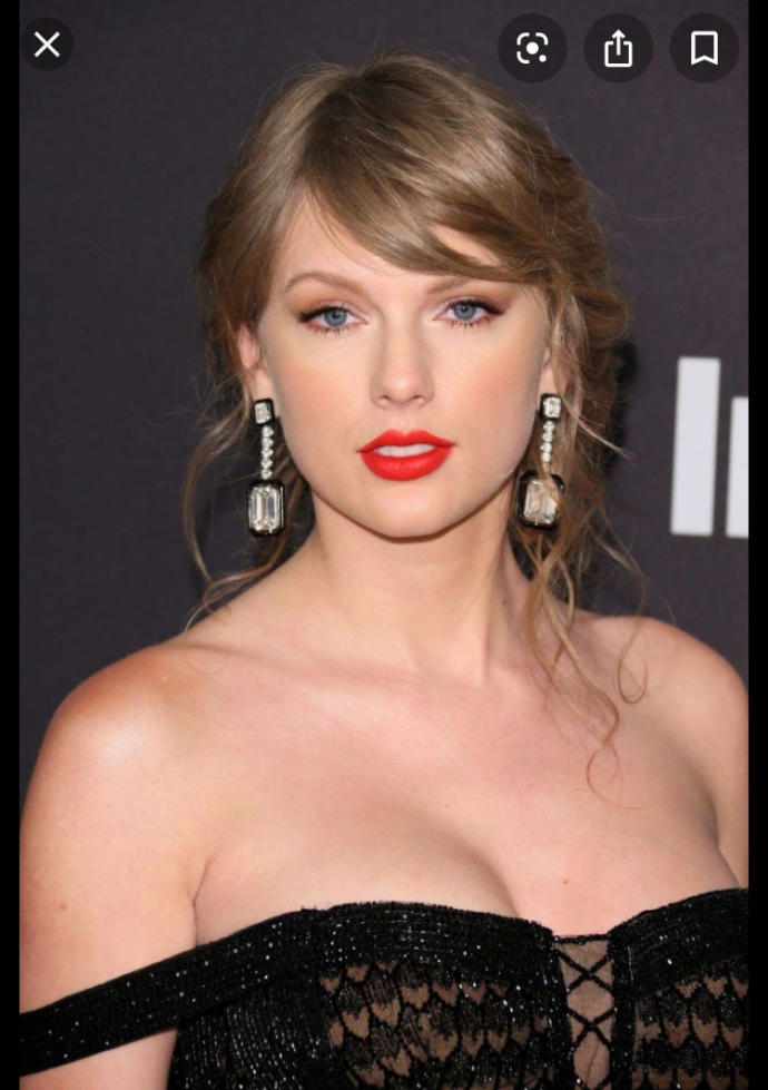 Who is hotter? Jennifer Lawrence or Taylor Swift ?