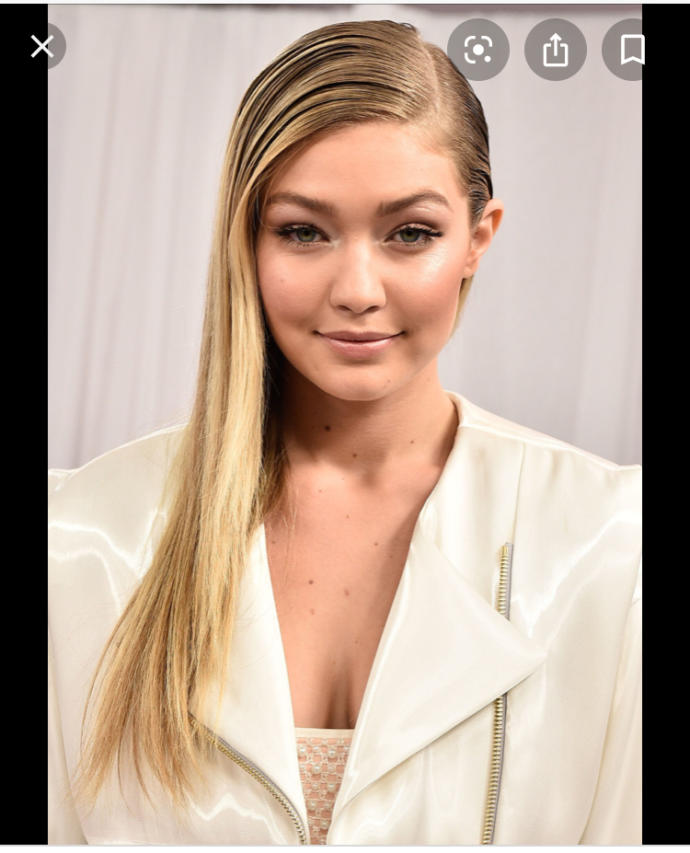 Who is hotter? Emily Ratajkowski or Gigi Hadid ?