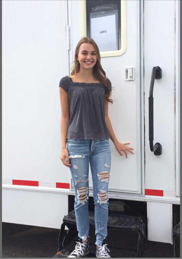 Do you think girls look better in dresses or skirts, or jeans? Why does it seem like girls don’t wear dresses or skirts anymore?