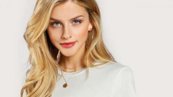 Is it more comfortable to wear clothes that are loose or fitting?