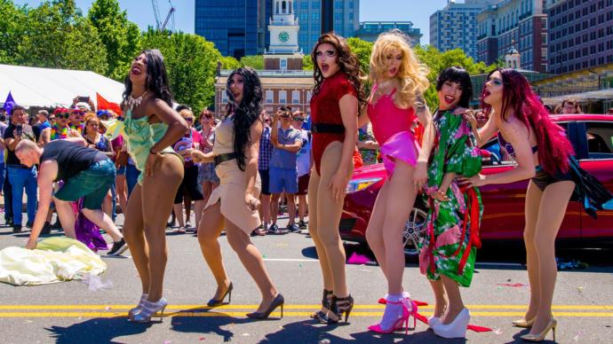 Are gay guys turning into CD's or Trans faster than ever before?