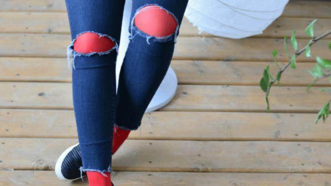 What do you think about the tights/leggings under jeans look?
