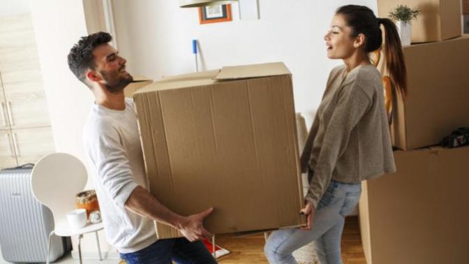 How do girls feel about dating a guy with a female roommate?