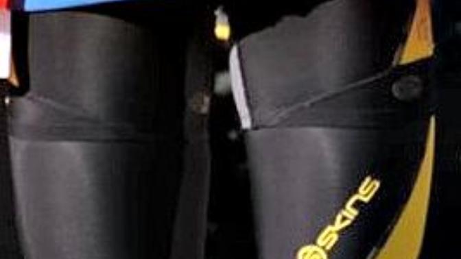 Is it normal to wear compression shorts with compression long tights?