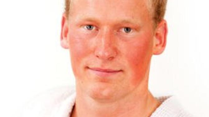 Girls, what do you think of guys with rosacea/red cheeks?