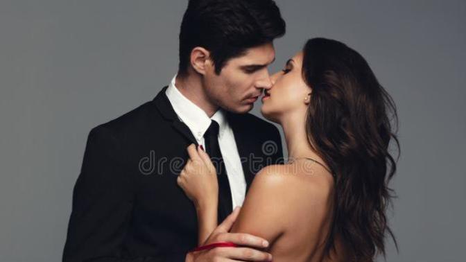 How do men seduce women?