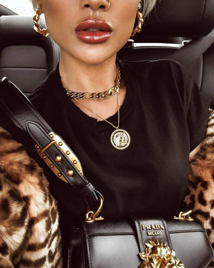 Why don't women wear jewelry as much anymore?