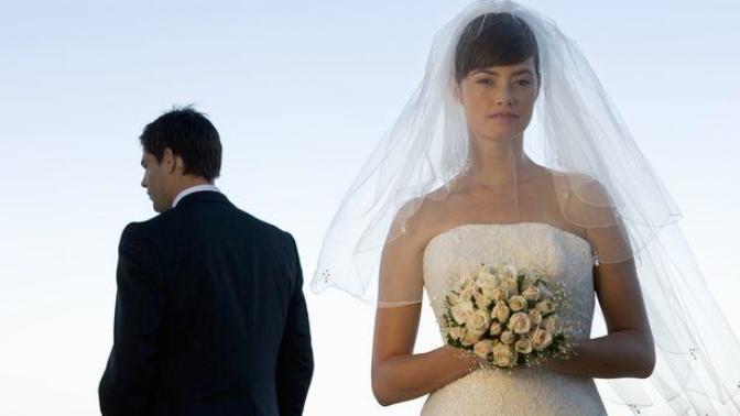 Is there any world where you would be cool with your best friend dating your ex fiance who left you at the alter?