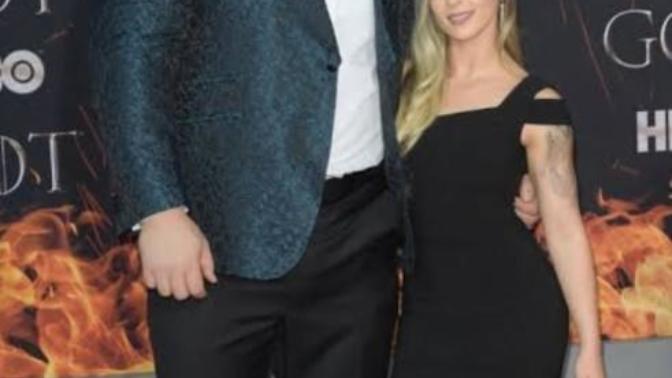 Would you date a 5ft woman?