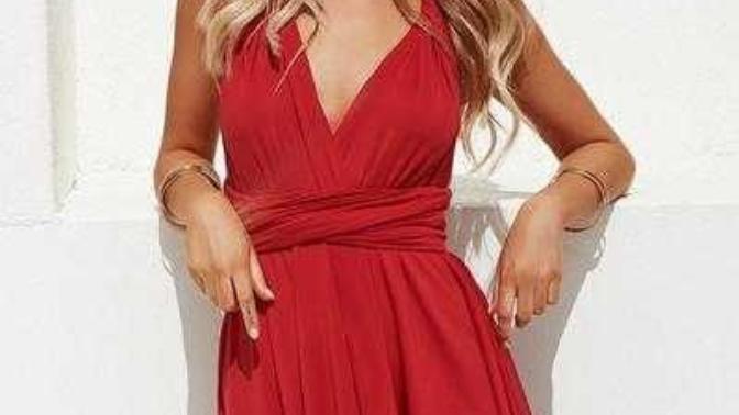 Which outfit should I buy to wear on a date to a restaurant?