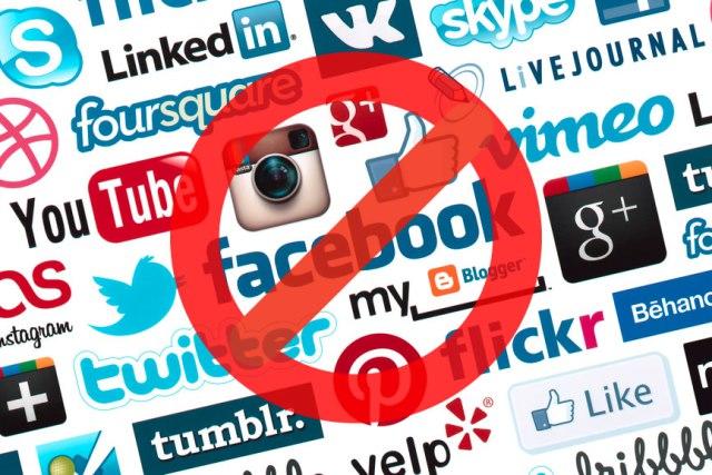 Has your absence of social media hindered finding dates?