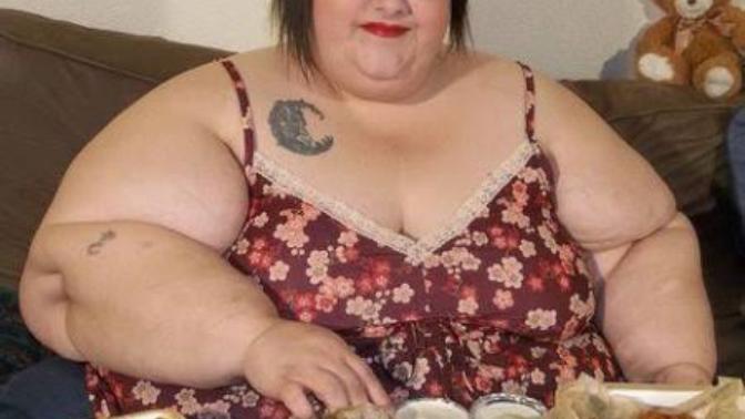 Are broke guys as hypocritical as fat chicks?